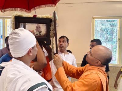 Sri Sri Ramakrishna Paduka Agamanam 